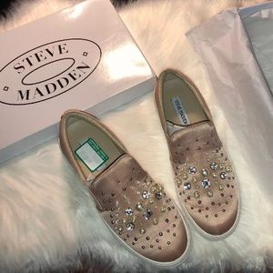STEVE MADDEN | WOMEN SIZE 8 1/2 | SLIP ON SNEAKERS